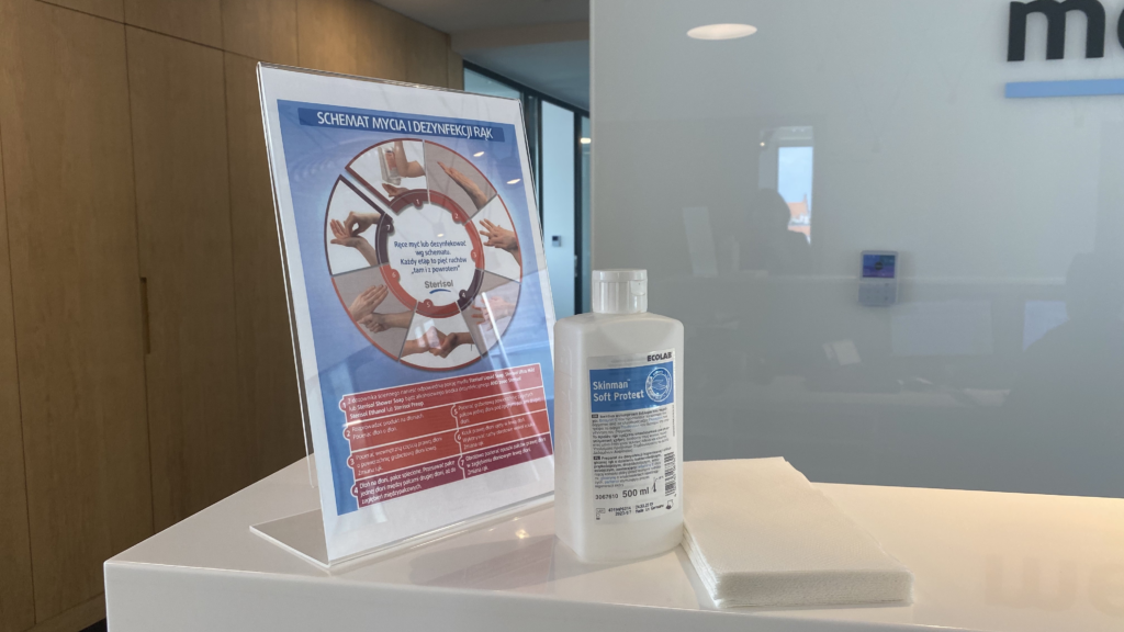 07 – disinfection stations